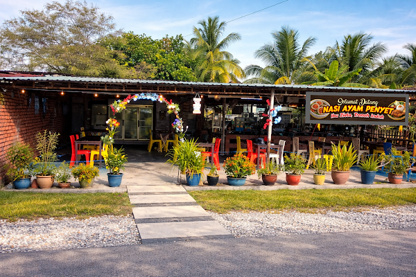Nasi Ayam Penyet Tronoh Indah - Photo 1