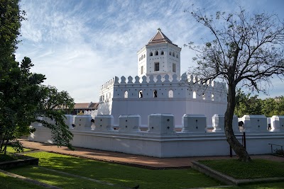 Phra Sumen Fort
