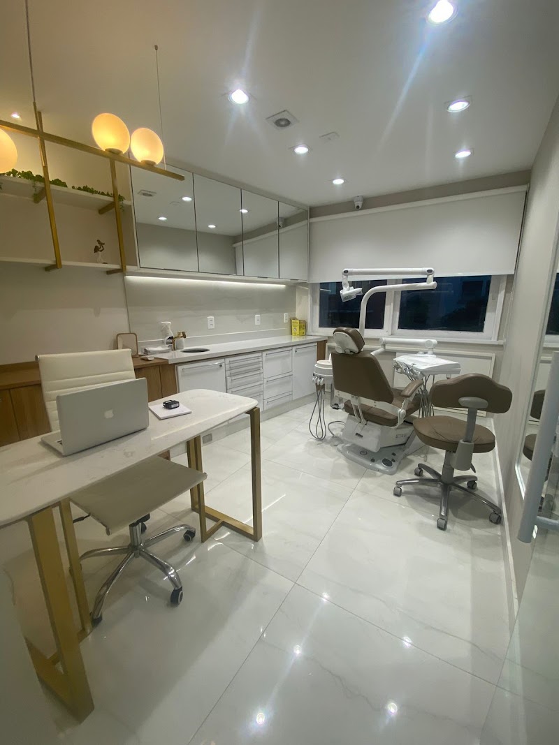 Dentista Copacabana - Consultório Odontológico Vitrine