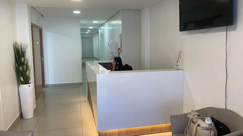 Dra. Amanda Borges | Dentista 24 Horas em Goiânia - foto 4