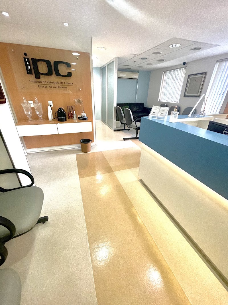 Foto de Médico Ortopedista Especialista em Coluna - Dr. Rodrigo Amaral