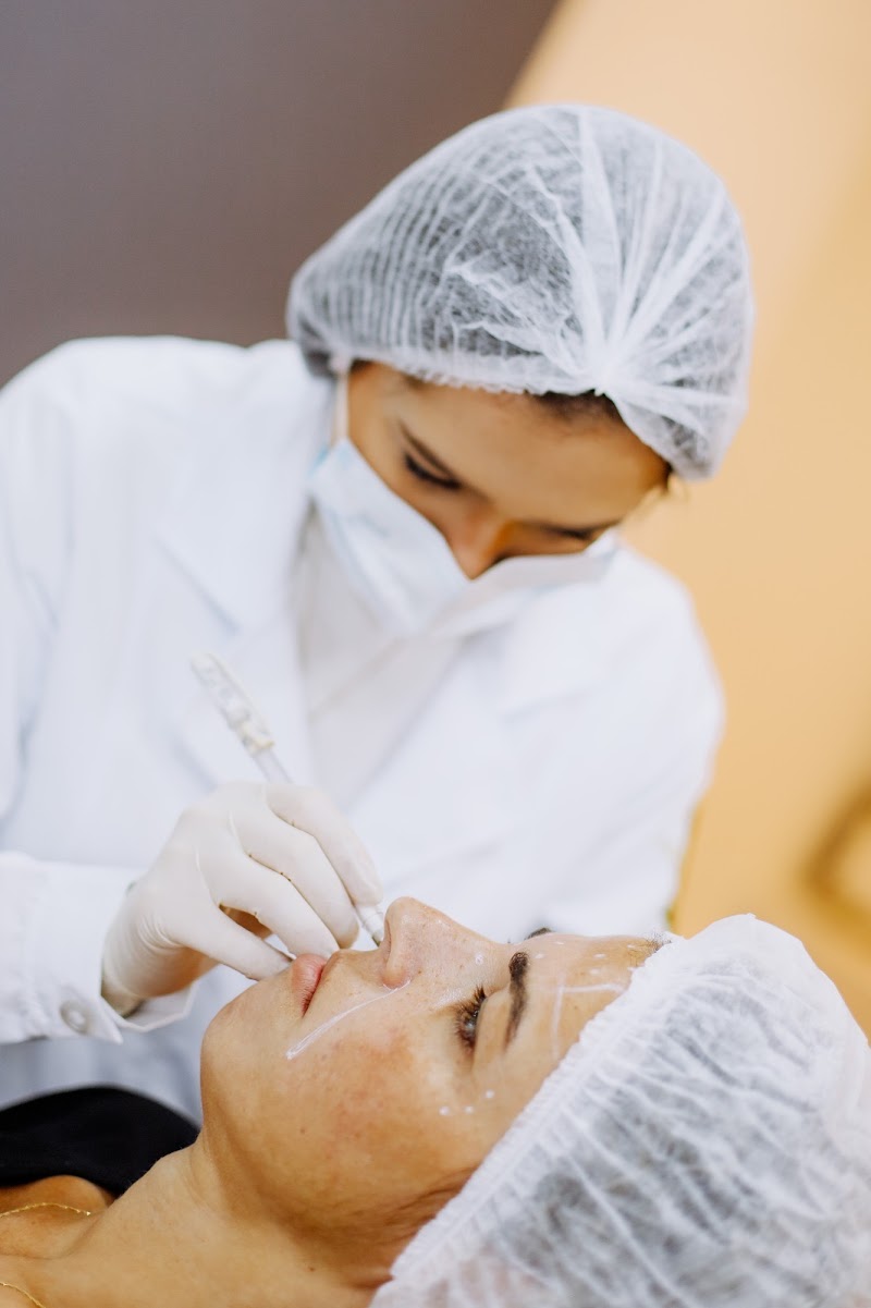 Dra. Juliê Capucho Odontologia Especializada