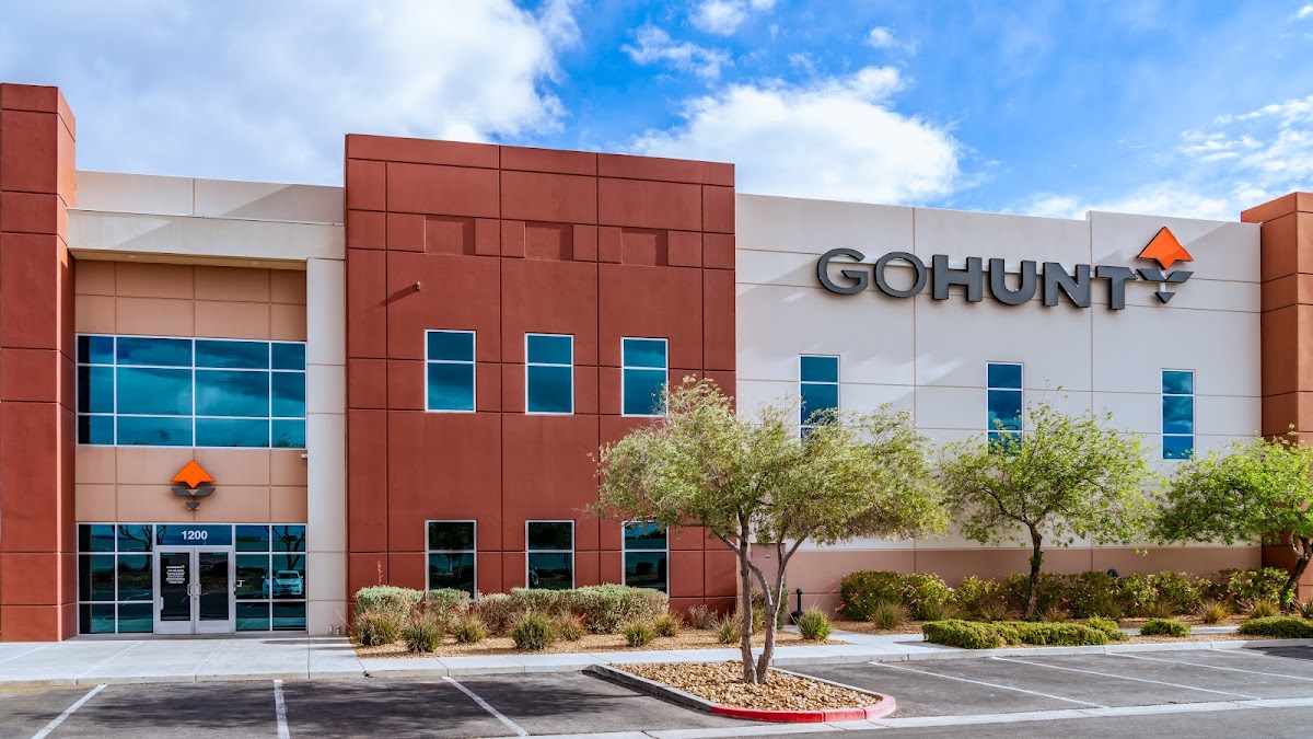 GOHUNT