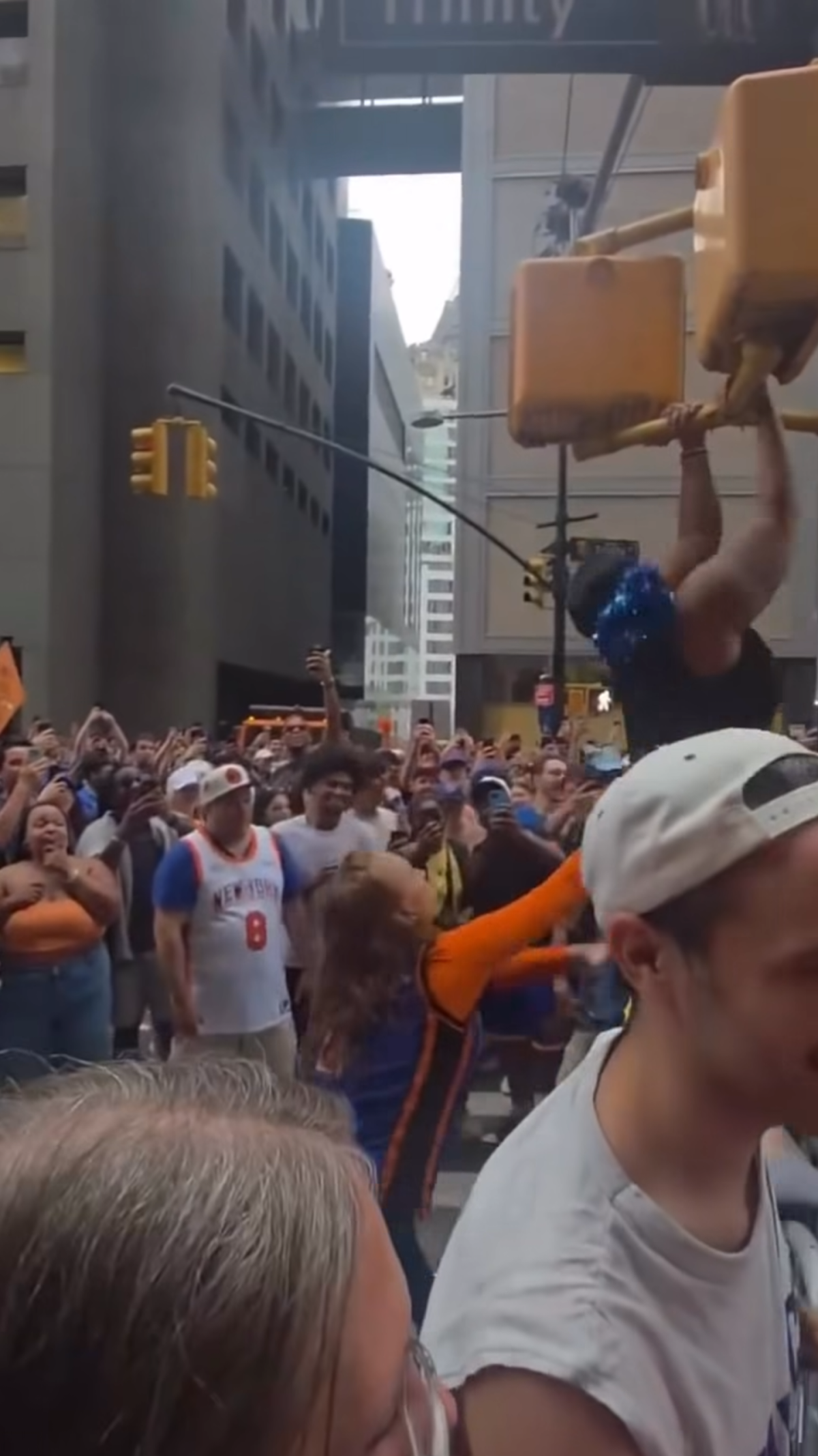 Knick's memorial