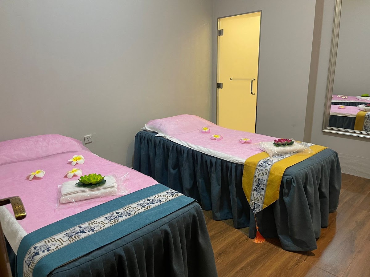Diamond Mountain Gents Health Club 5