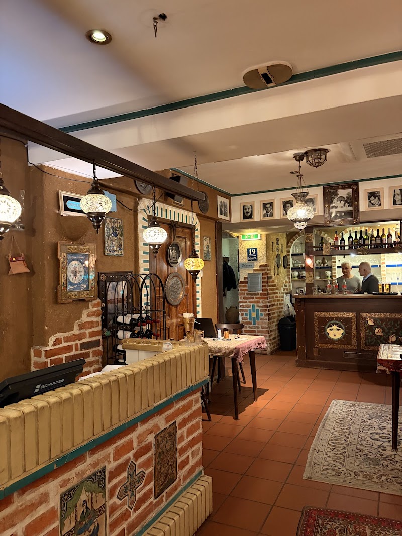 Pars Restaurant photo 2