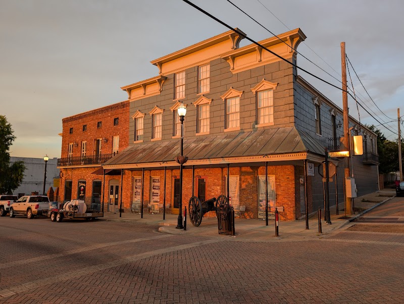 Bohemia Cafe & Bakery photo 3