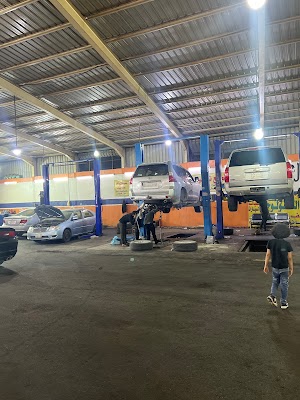 مجمع التكنلوجيا لصيانة السيارت