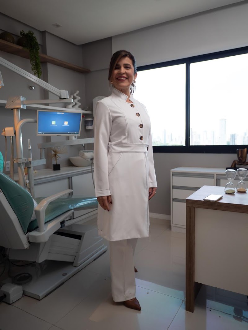 Dra. Ana Amorim - Dentista - Salvador - foto 3