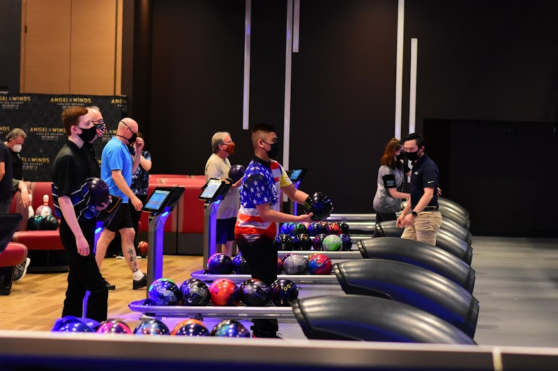 Strikerz Bowling photo 3