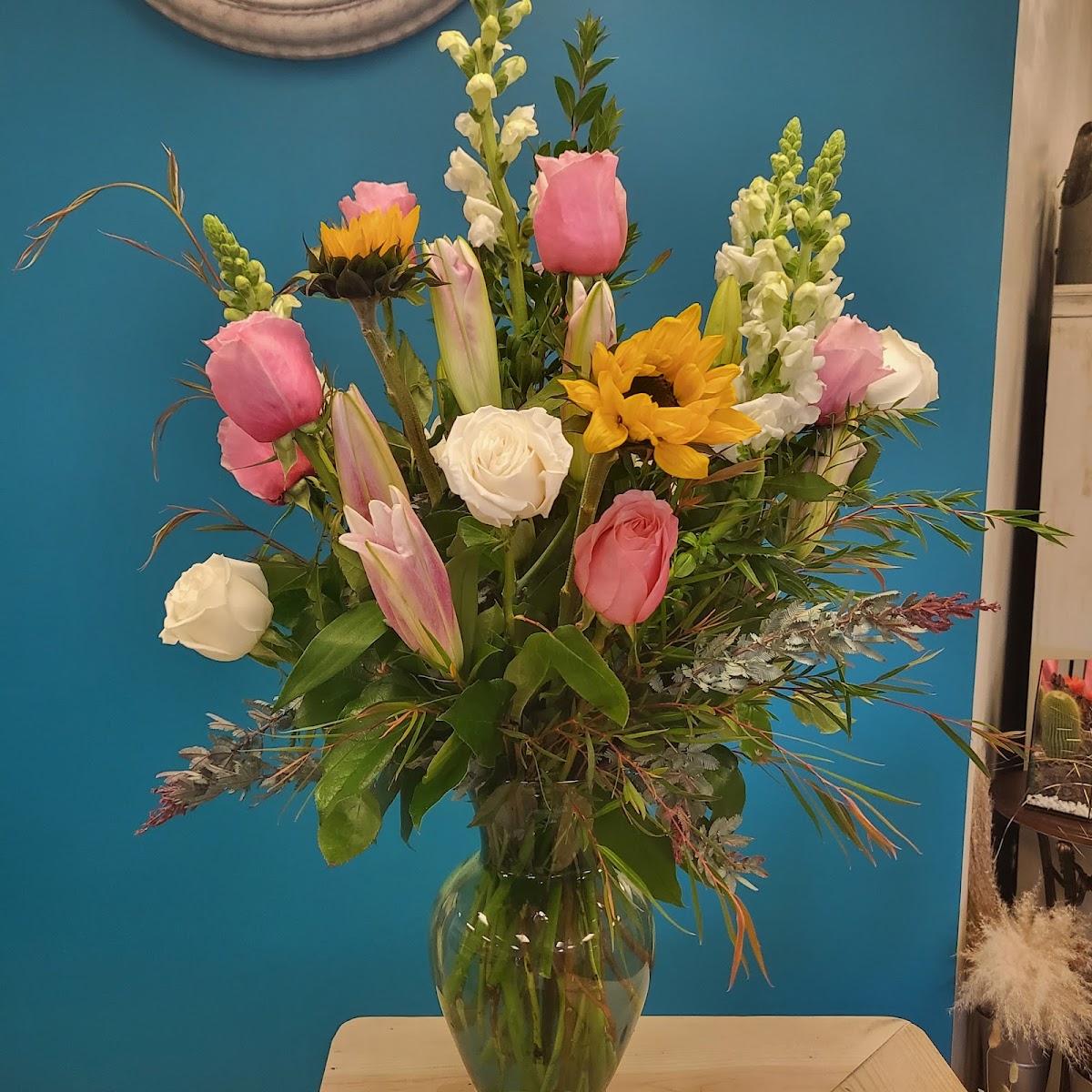 La Paloma Flower Shop: Google Places image 4