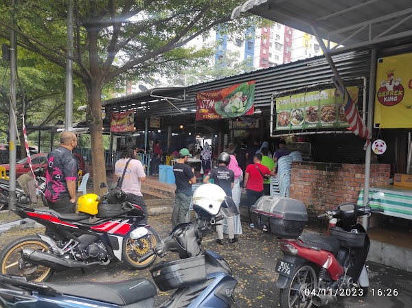 Bazaria Pantai - Photo 1