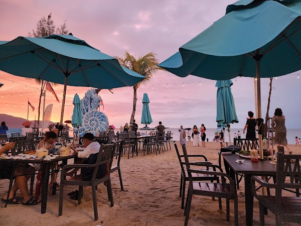 Ferringhi Heart Beach Club