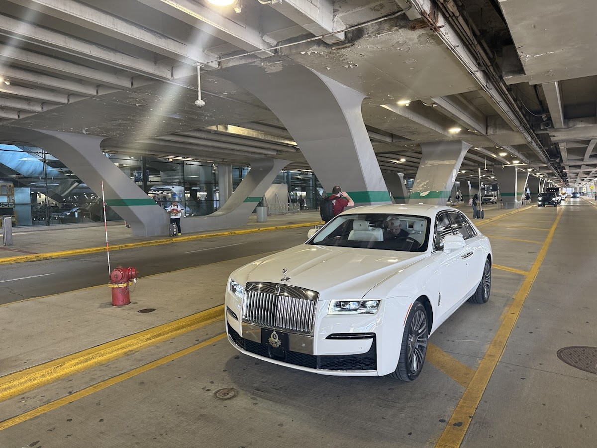Royal Limo Services - Chicago Ohare Executive Limo Service -Chauffeur & Black Car Services: Google Places image 2