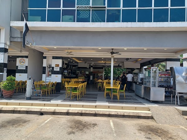 Nasi Kandar Pokok Kelapa Raub Pahang. - Photo 1