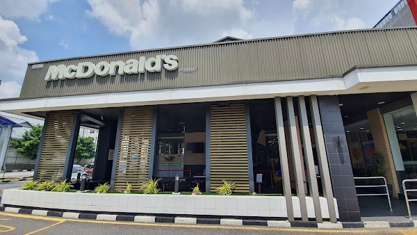 McDonald's Taman Connaught DT - Photo 1