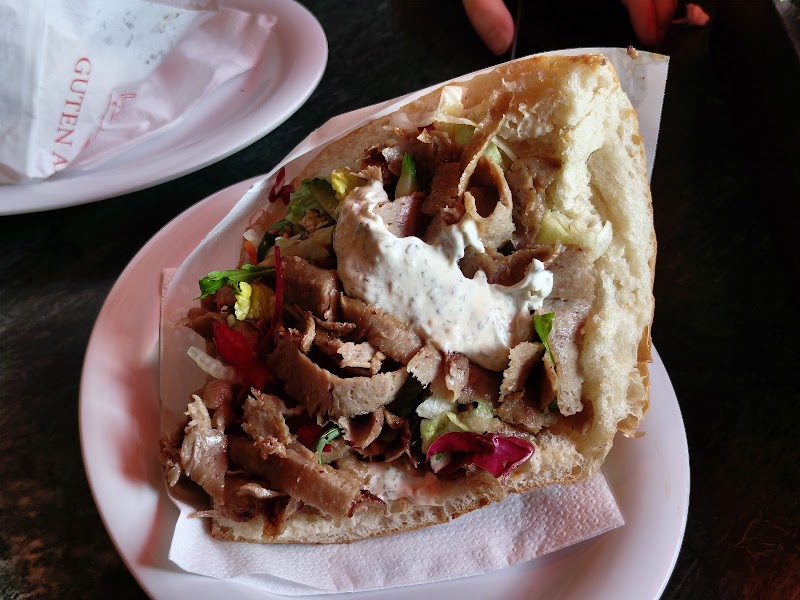 Döner Restaurant Berlin Mitte photo 3