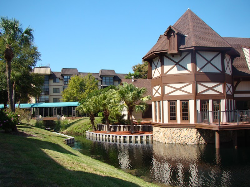 Inn At Freedom Village (the)