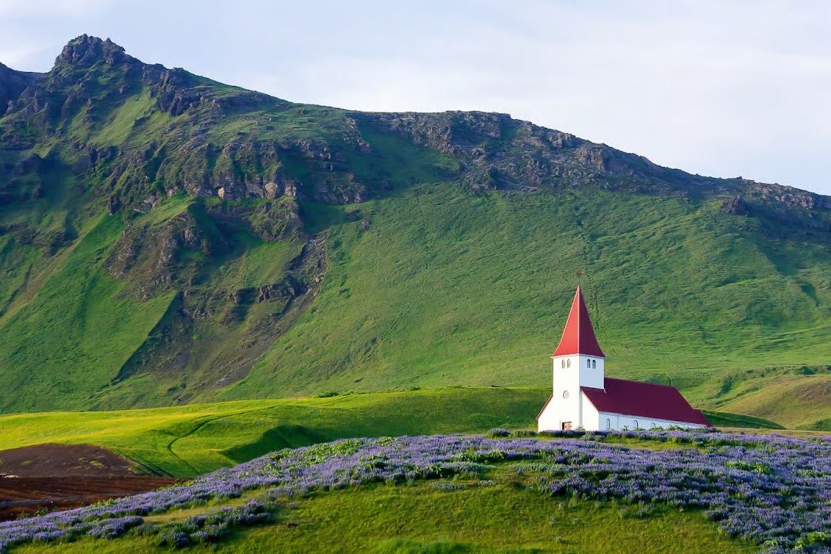 South Coast Waterfalls, Black Sand & Glacier Tour