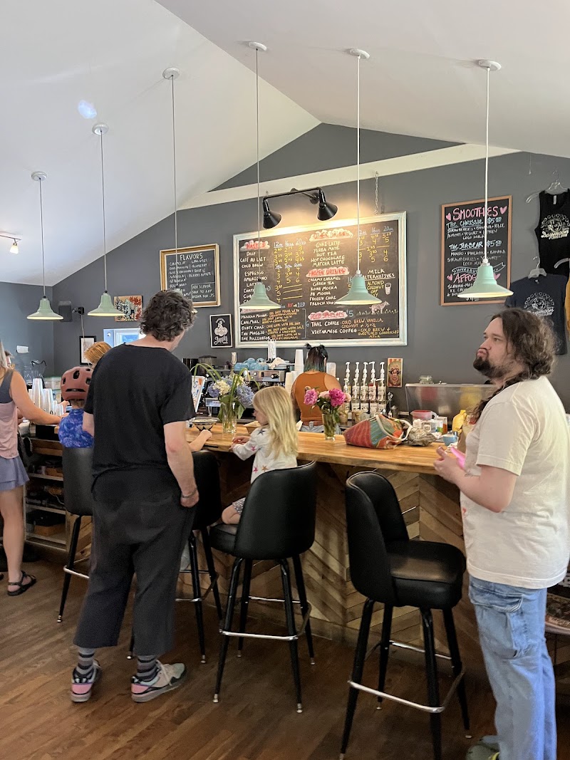 Daymoon Coffeebar photo 3