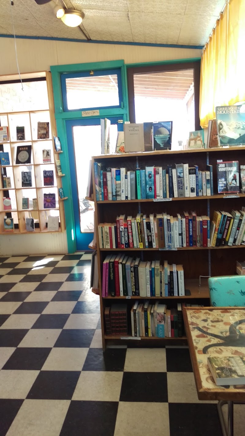 Black Cat Books and Coffee photo 4