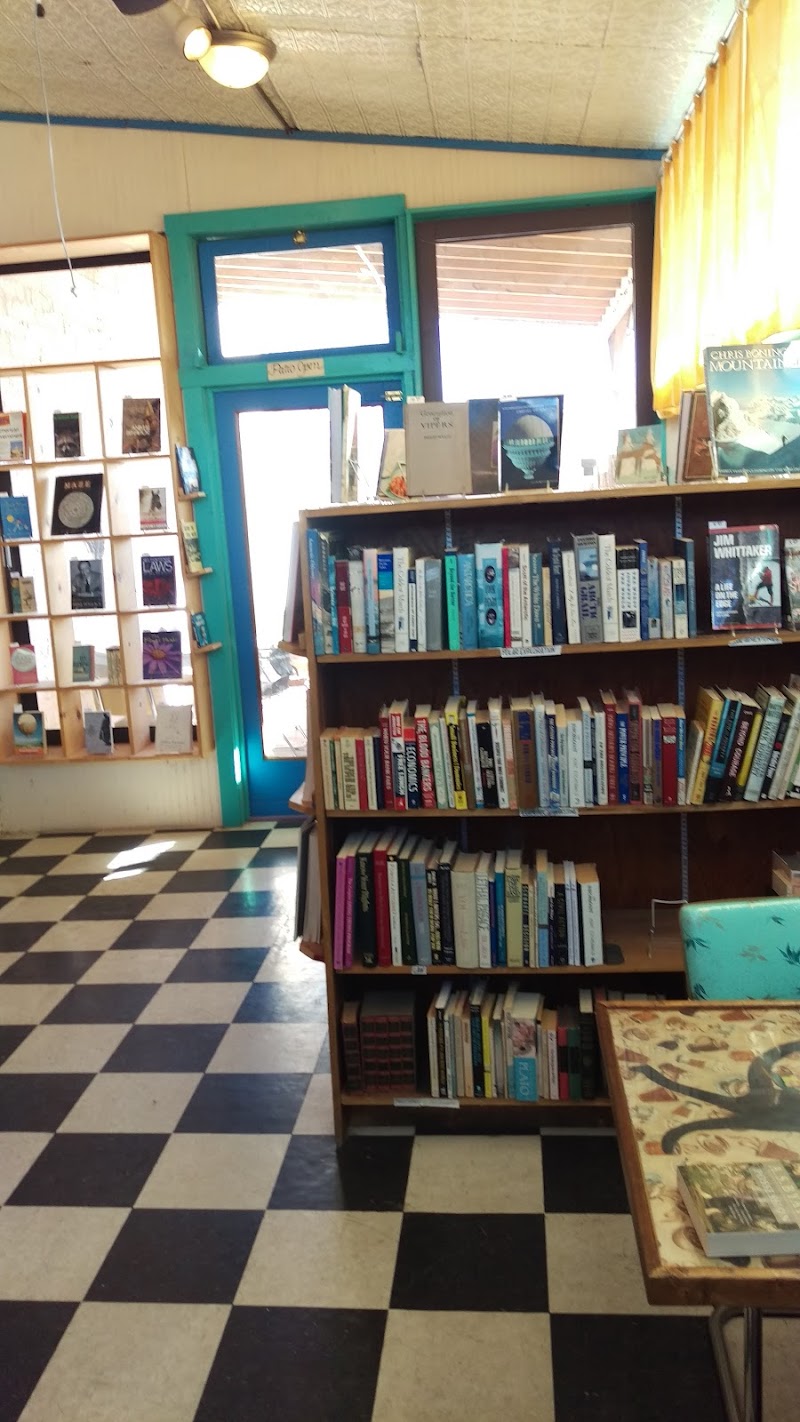 Black Cat Books and Coffee photo 4