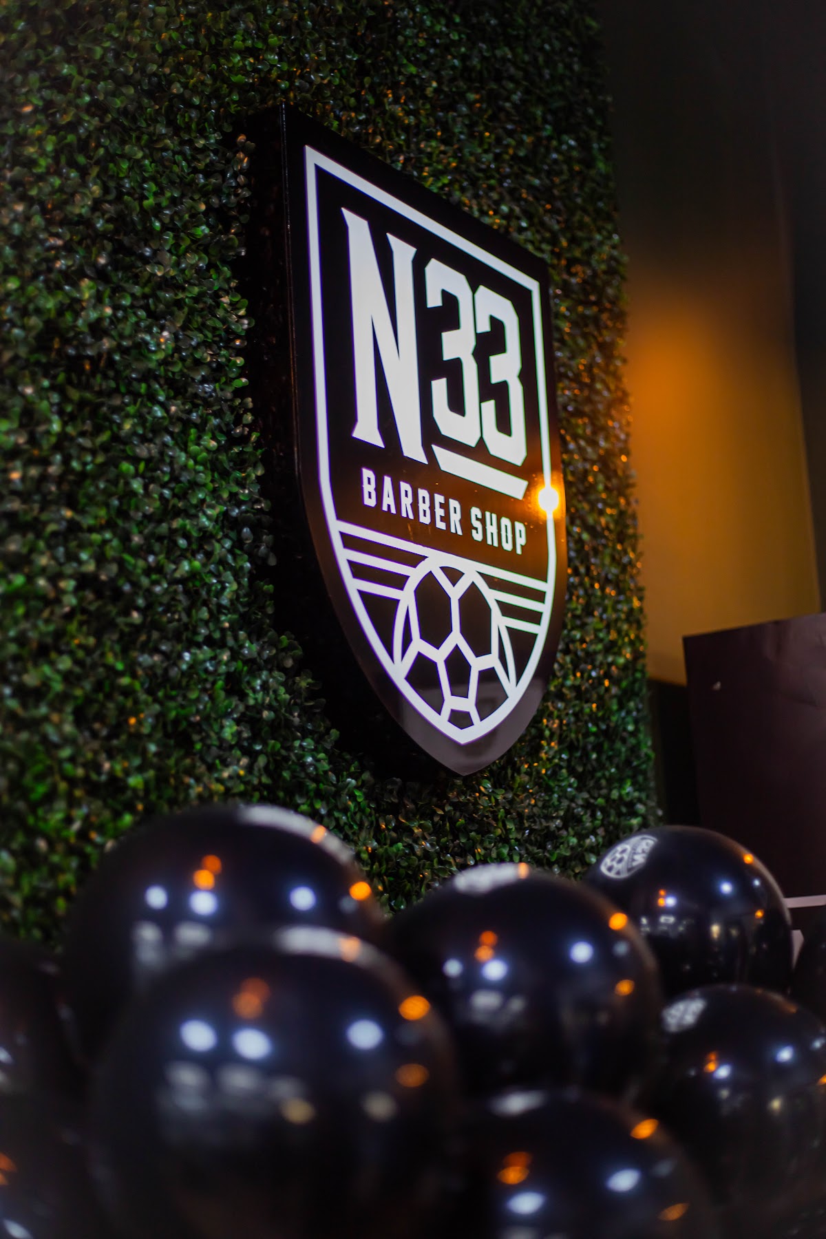 N33 Barber shop