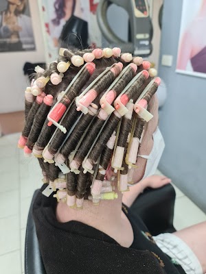 Lyn Loy Hair & Beauty Studio