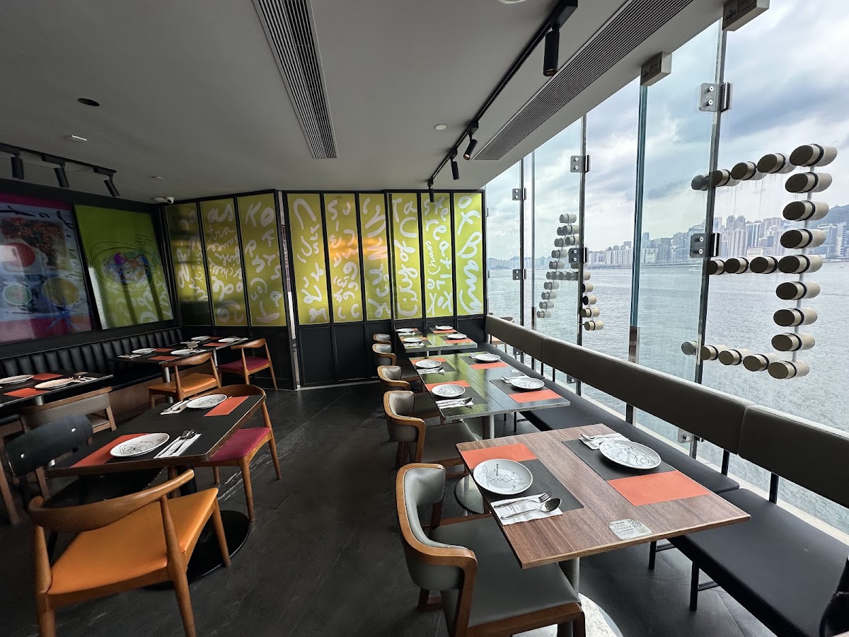 Greyhound Cafe Galleria — photo 6