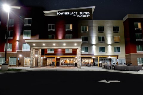 TOWNEPLACE SUITES exterior