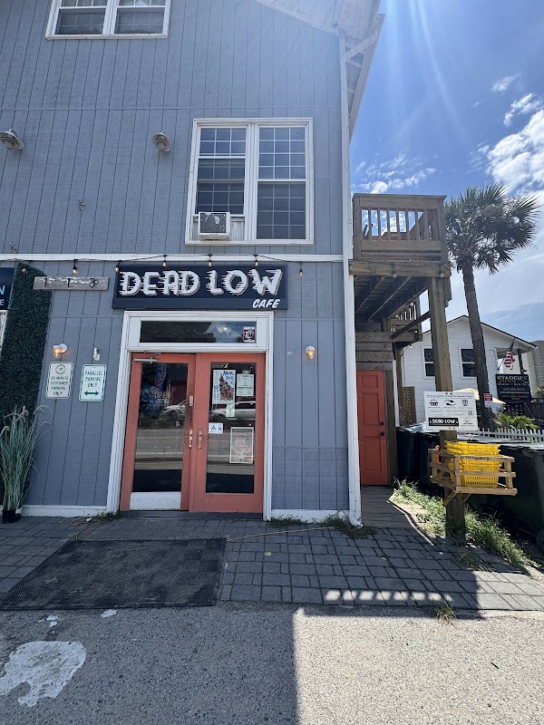 Dead Low Cafe photo 3