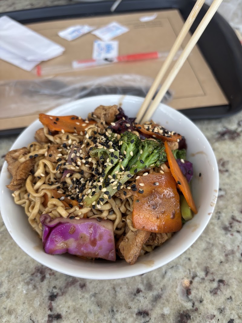 Foto de WOK To You - Shop. Estação