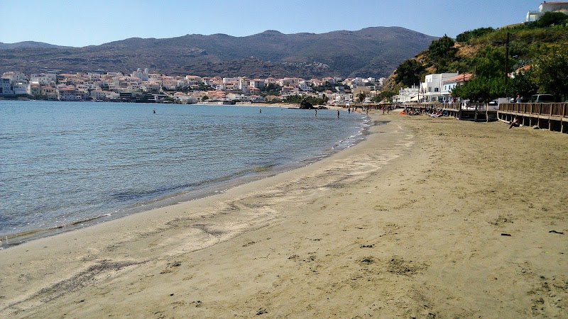 Neimporio beach