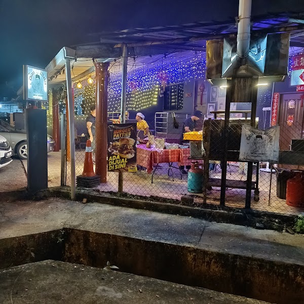 Diari Waktu Smoke Sandwich and Burger - Photo 1