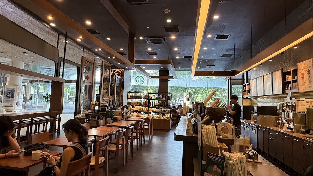 Starbucks Coffee (Grantral Mall / MacPherson)