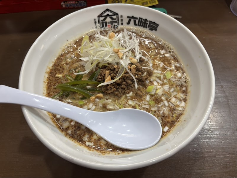 博多あご出汁中華そば六味亭 九産大駅前店 写真4