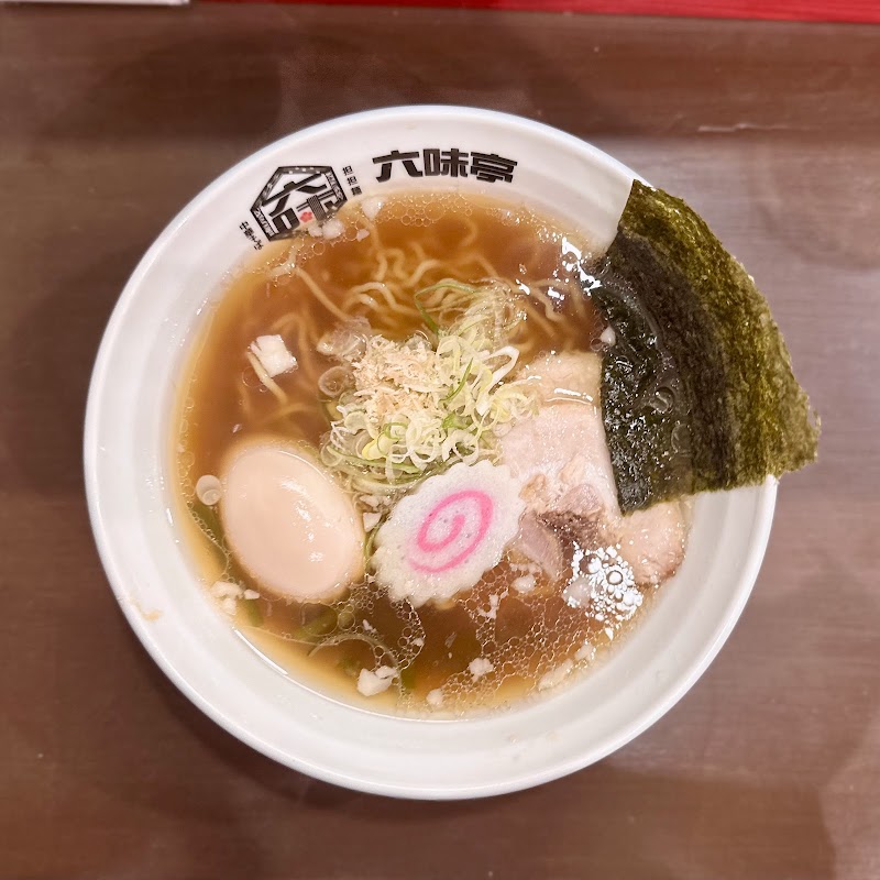 博多あご出汁中華そば六味亭 九産大駅前店 写真3