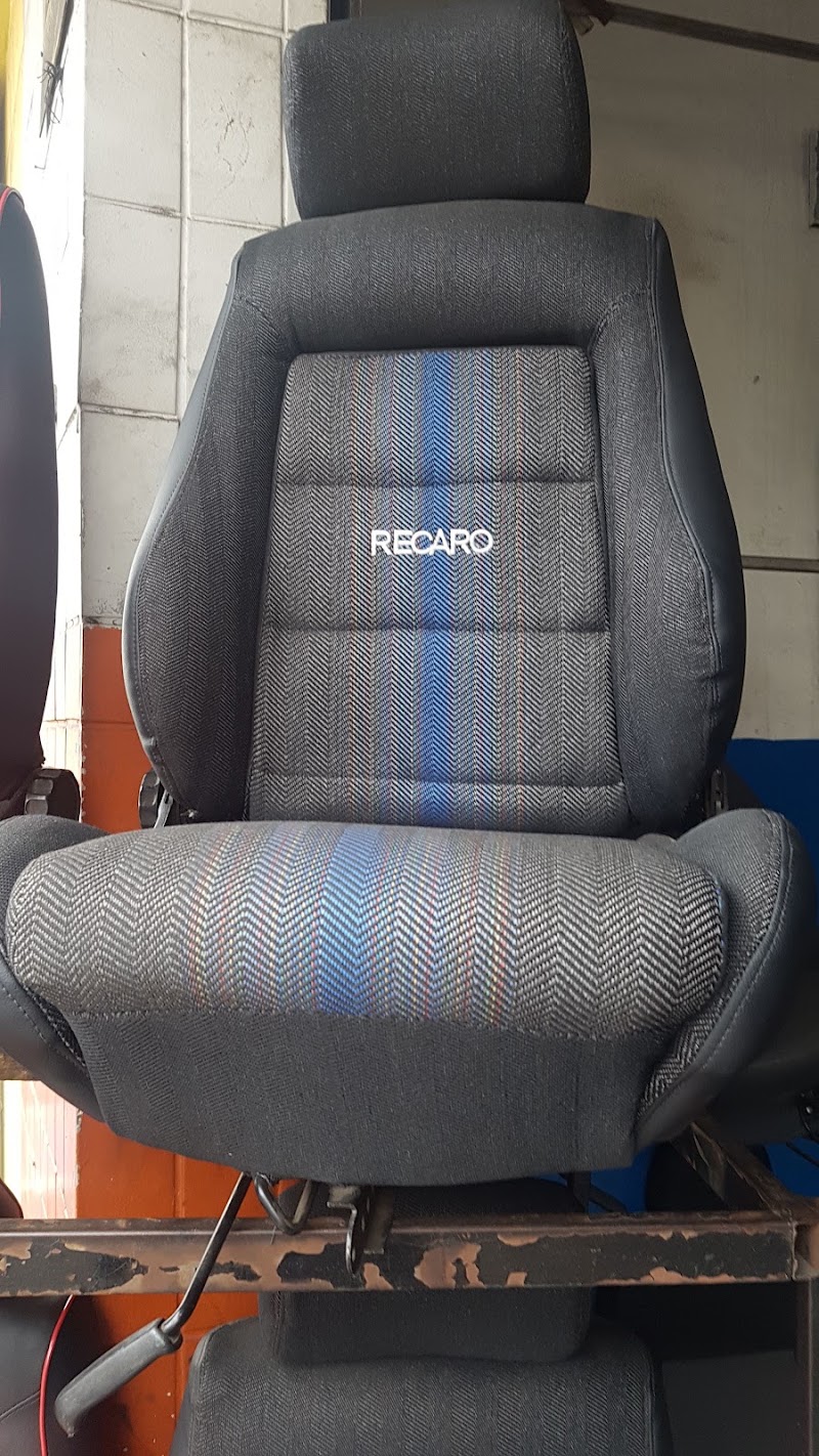 Foto de BH SOM AUTO PORTAS - Acessórios e Auto Portas