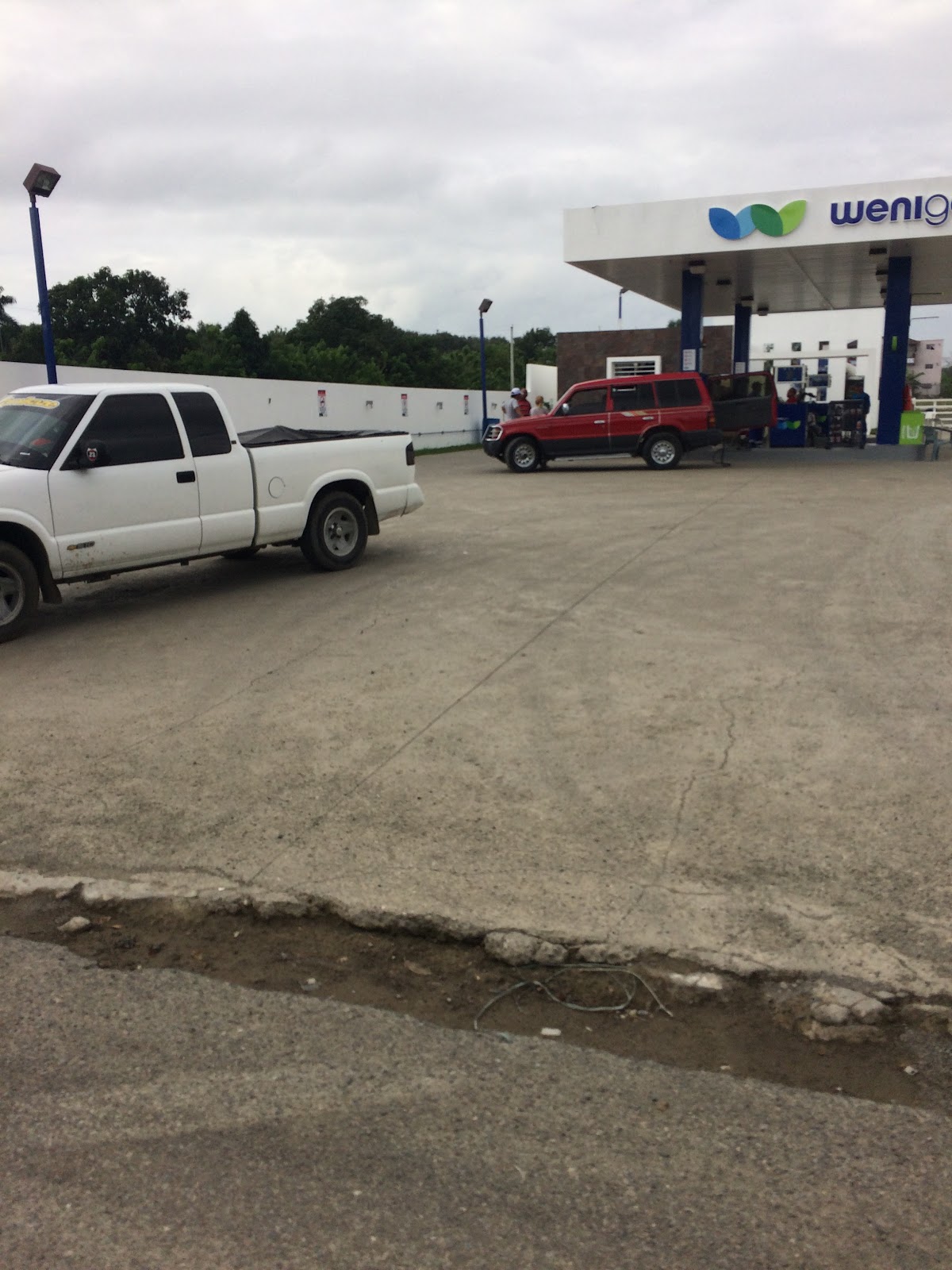 WENI GAS, Puñal - Imagen 1