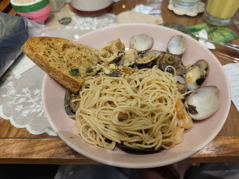 Cafe Mary Grace - Serendra