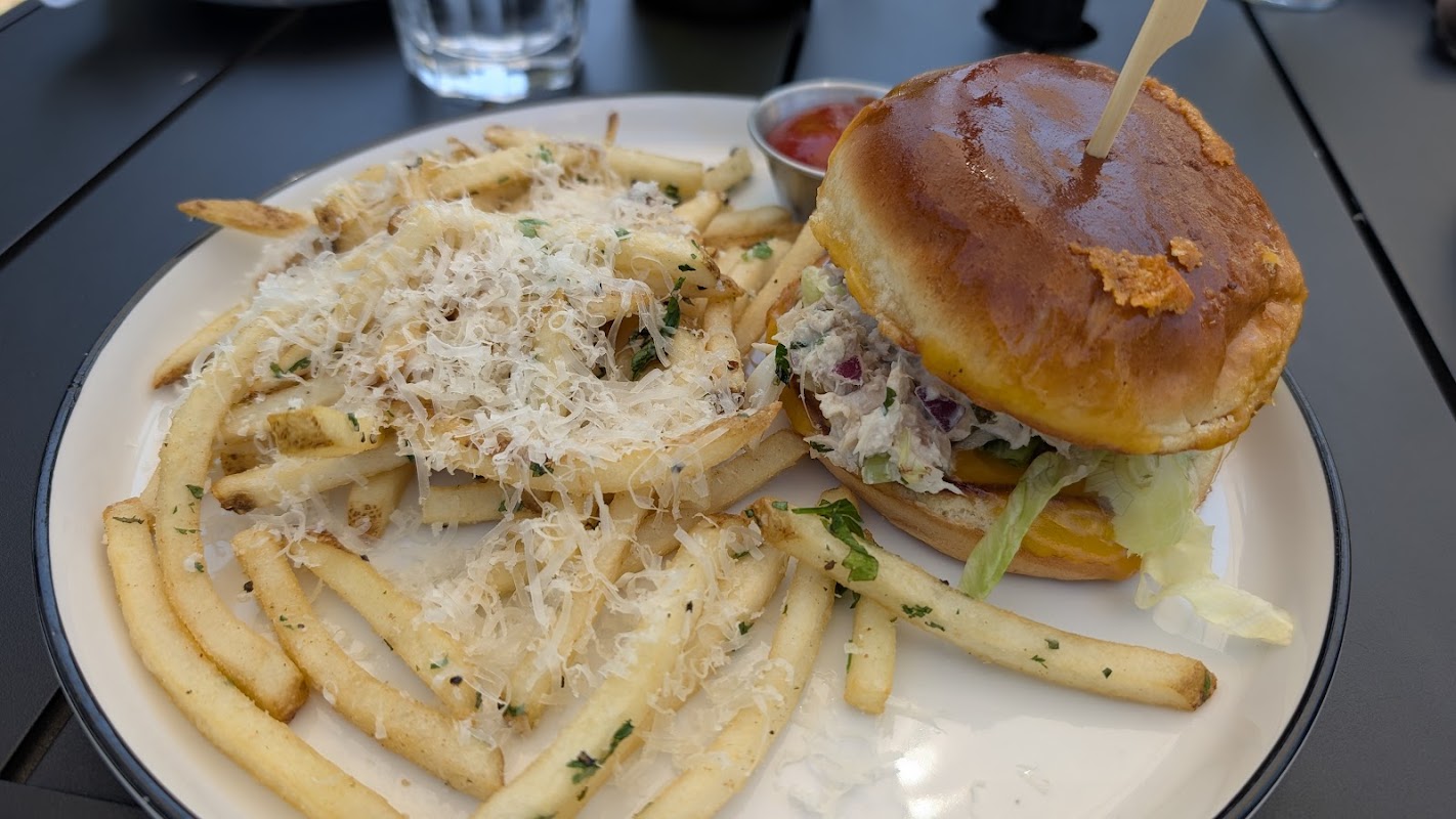 MOMO riverfront park photo 3