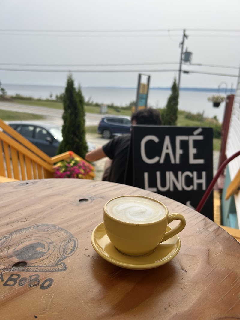 La Petite Amélie - Café Boutique photo 4