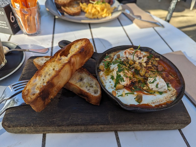 Double Shot Deakin photo 8