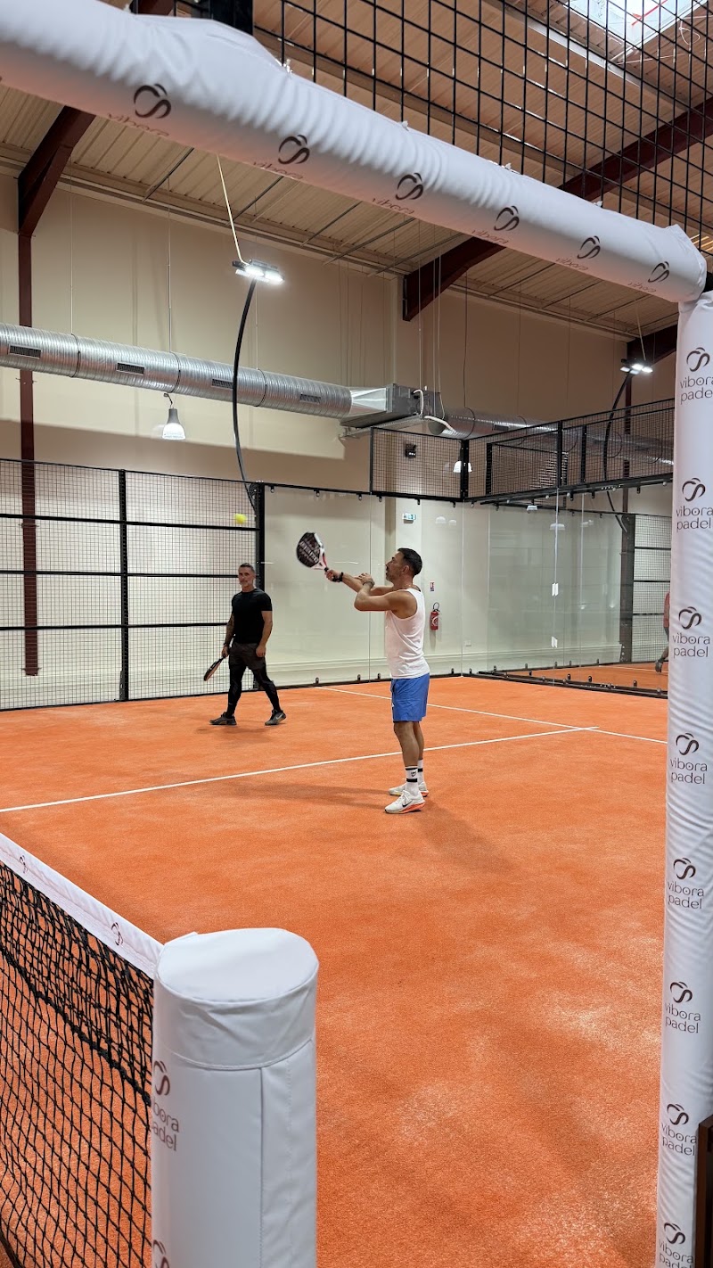 Vibora Padel, club de padel à Les Pennes-Mirabeau