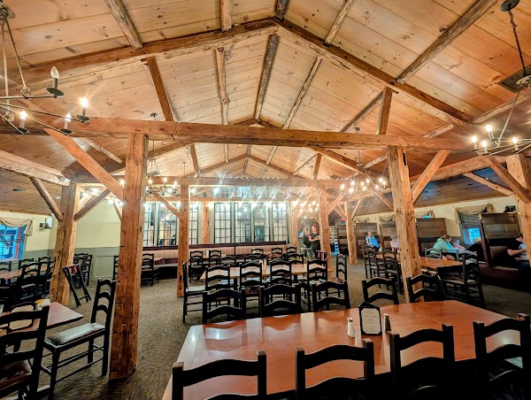 Red Fox Bar and Grille