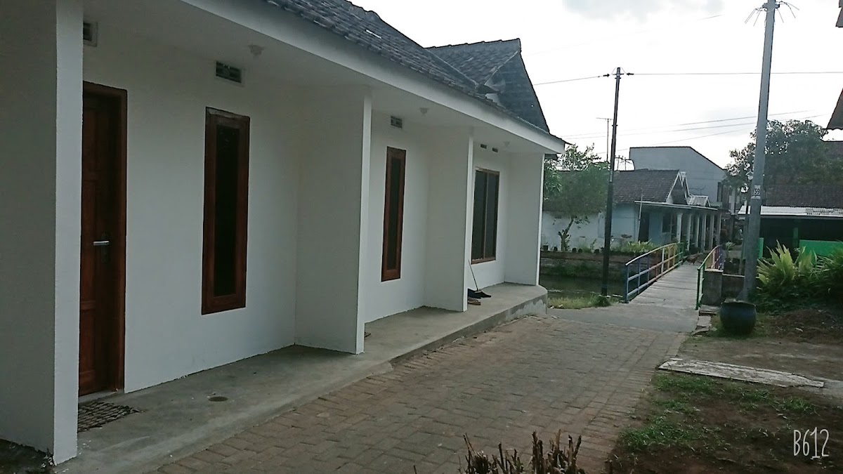 Kosan Sugik (kos putri)