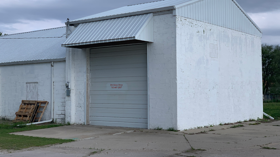 DS Glass Shop