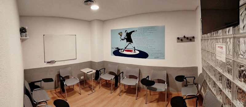 Wornham - Academia de inglés en Coruña photo 4