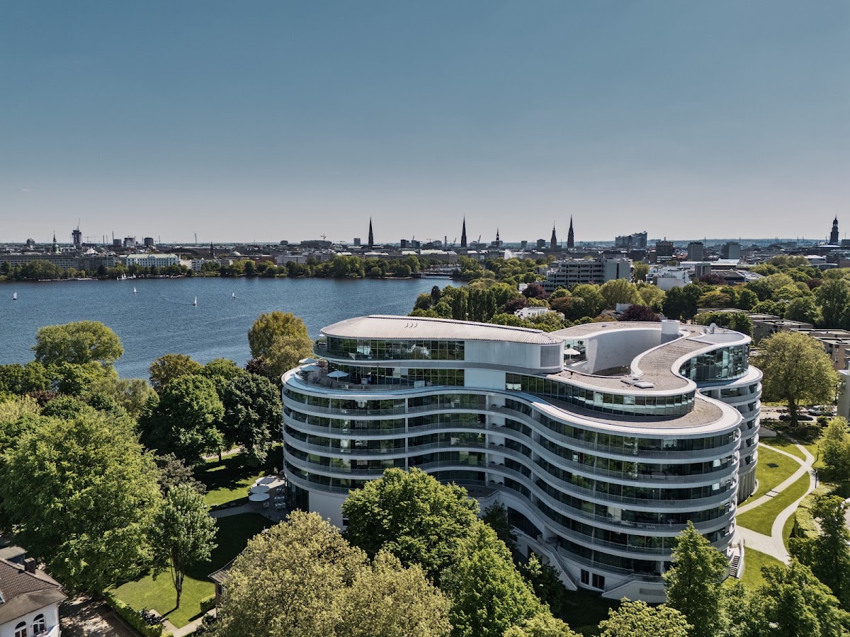 The Fontenay, dog-friendly hotel in Hamburg