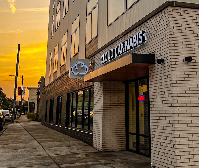 Video tour of Cloud Cannabis Downtown Grand Rapids Dispensary retail environment